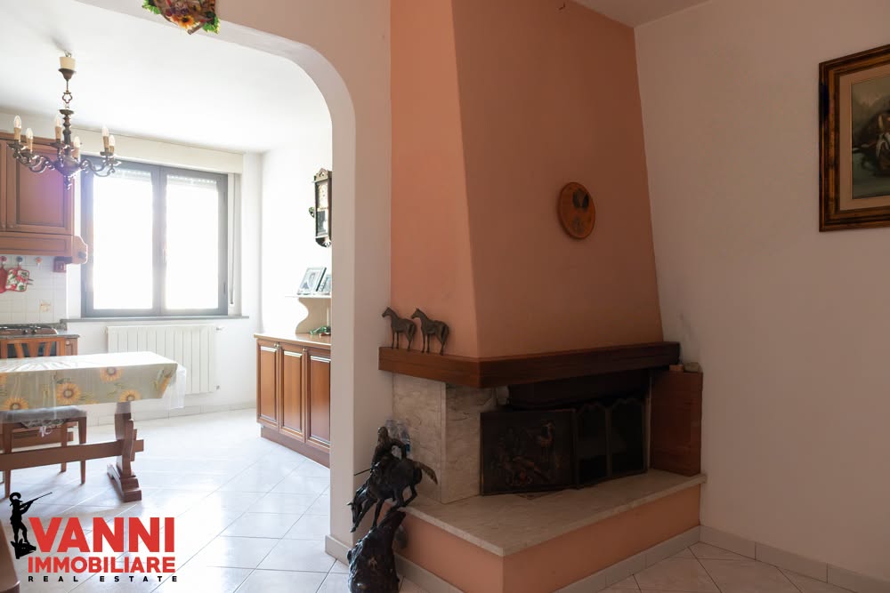 APPARTAMENTO CON AMPIA TERRAZZA