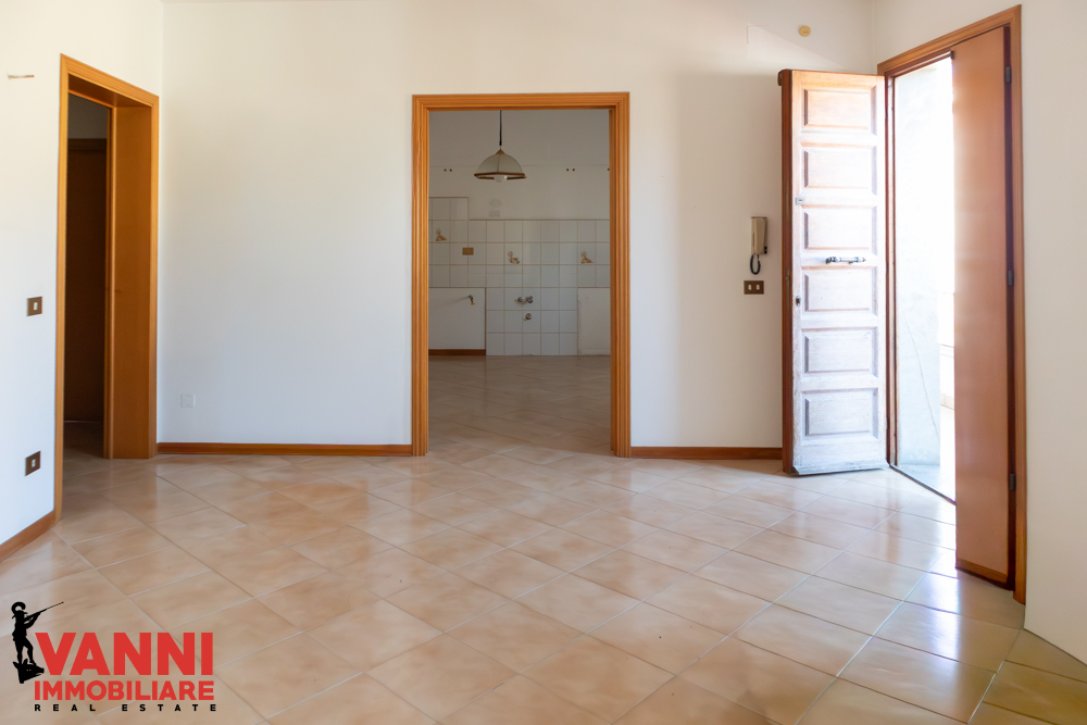 CECINA CASA INDIPENDENTE